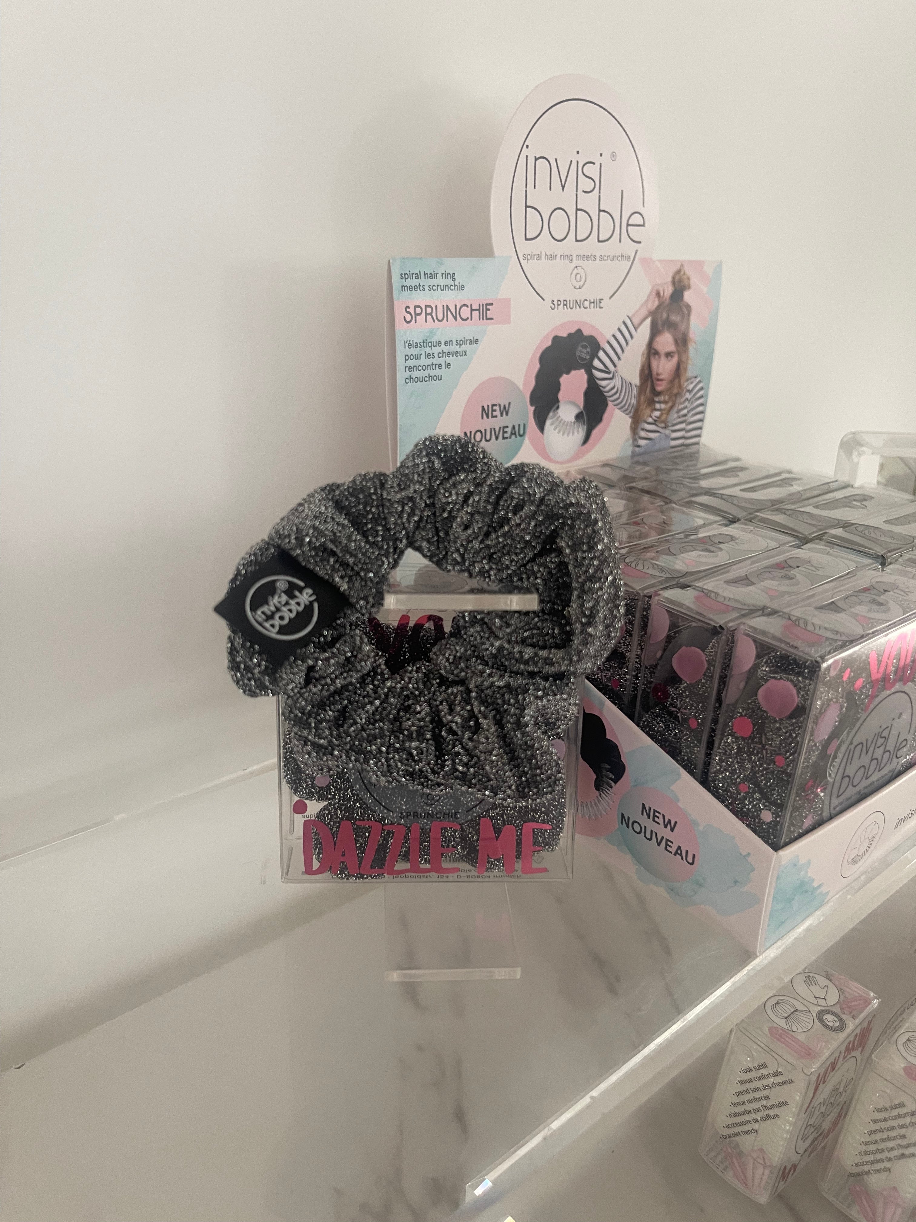 Limited offer; Sprunchie invisibobble set includes 20 units + Rip Open Display Box. Phoenix Nationale