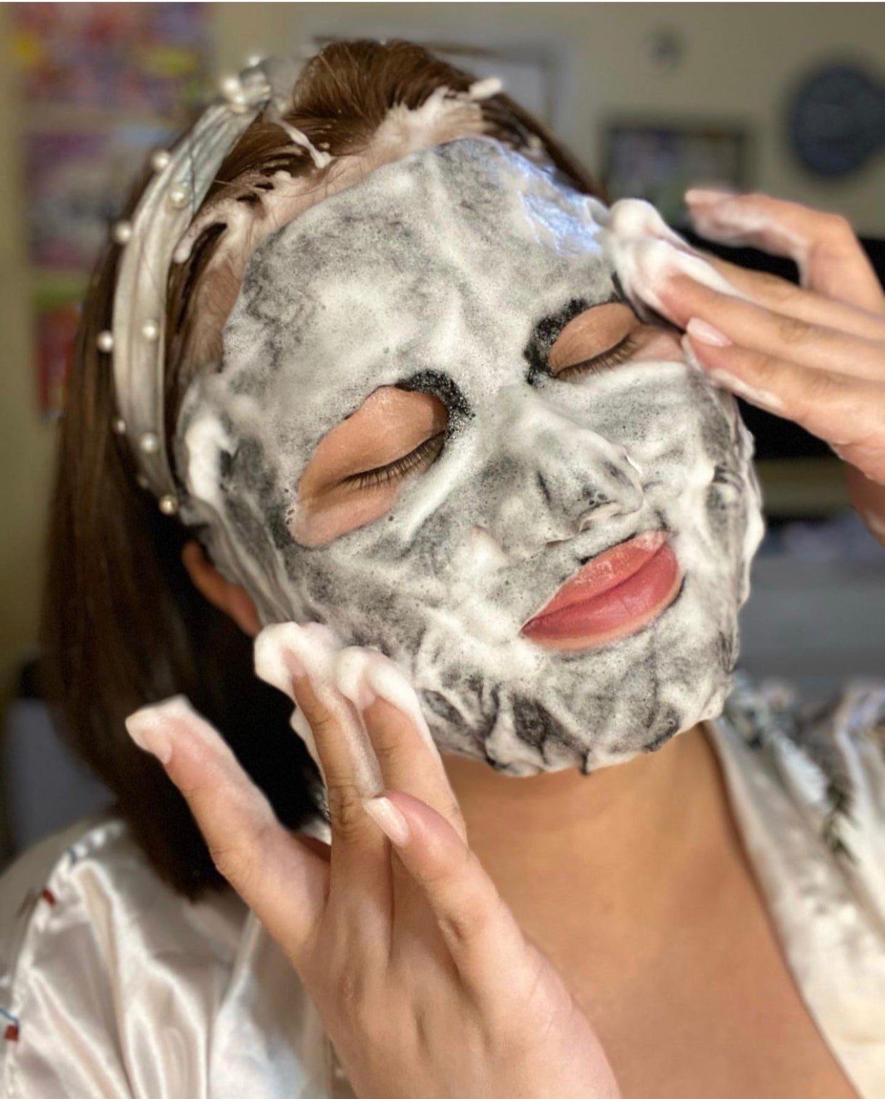 BLING POP Charcoal Bubble Face Mask Phoenix Nationale 