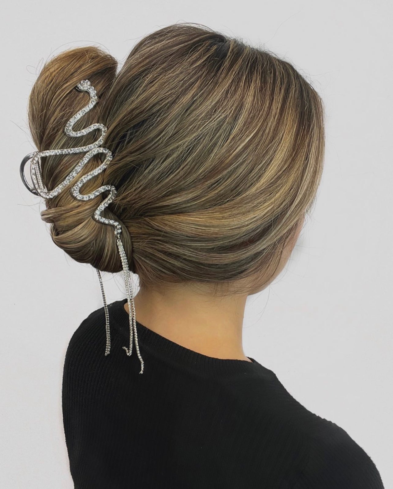 Pink Pewter Serpentine Metal Claw Clip with Tassel Silver Phoenix Nationale